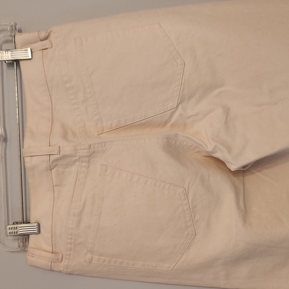 Liz Claiborne, 100 % cotton, medium weight denim jeans, size 6 - Picture 5 of 12